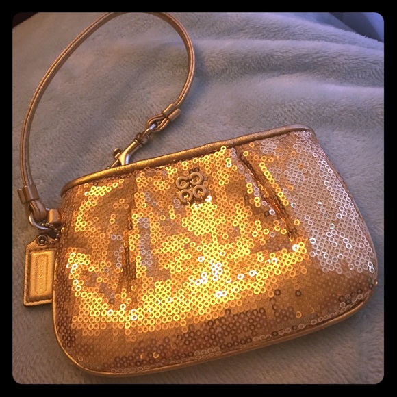 Coach Handbags - SALE💥 Authentic coach sequin wristlet