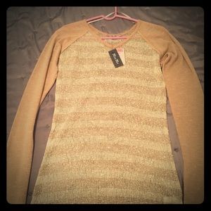 Long sleeve top
