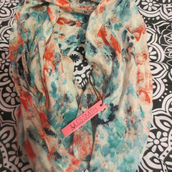 Jules Smith Other - Gorgeous light weight watercolor scarf.