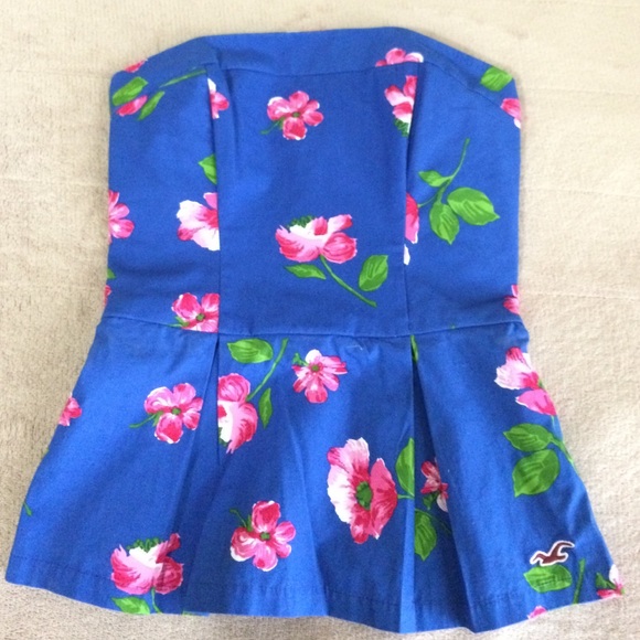 Brand new hollister strapless top