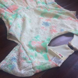 Floral Lace Dress, M