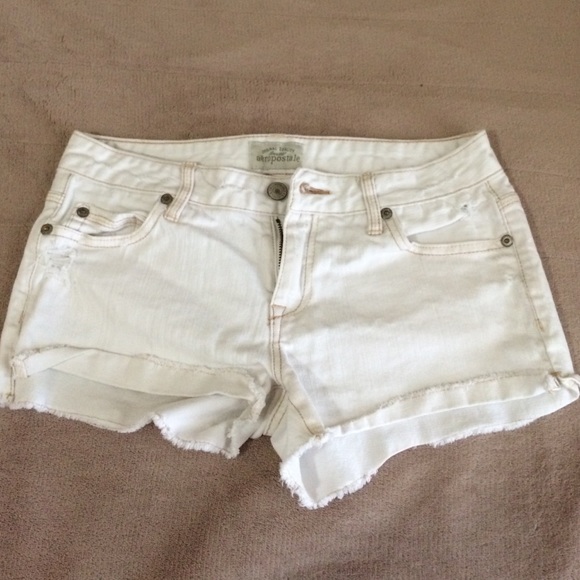 Aeropostale white shorts
