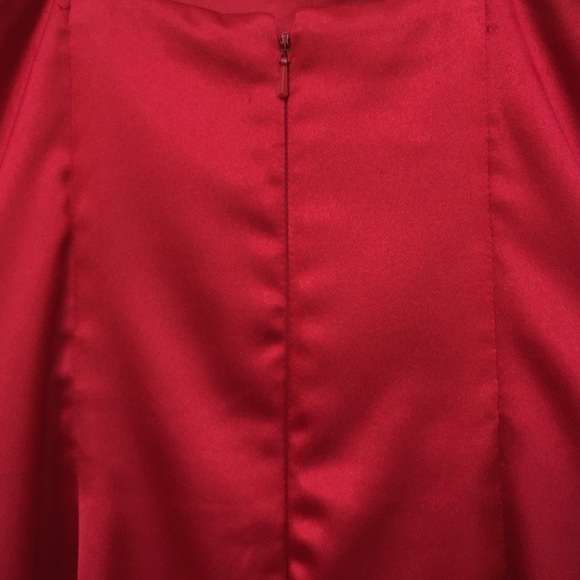 Red cocktail dress - Picture 2 of 2