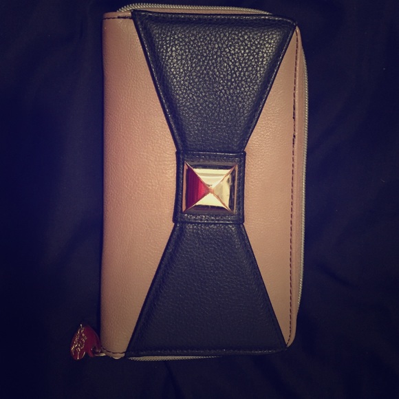 Betsey Johnson brown and tan wallet