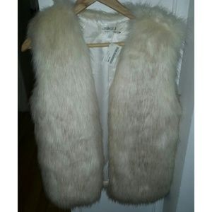 Fur vest