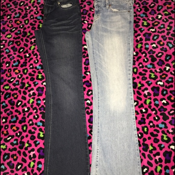 Bundle of 2 awesome jeans