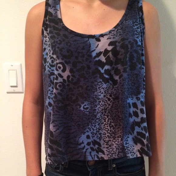 Blue Cheetah print cross back tank. XS