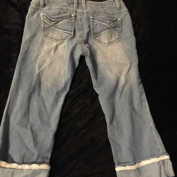 Capris - Picture 2 of 2