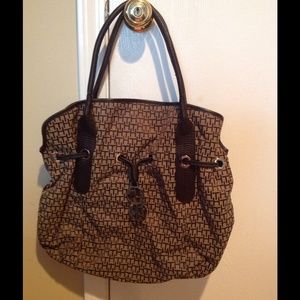 Tommy Hilfiger hobo bag