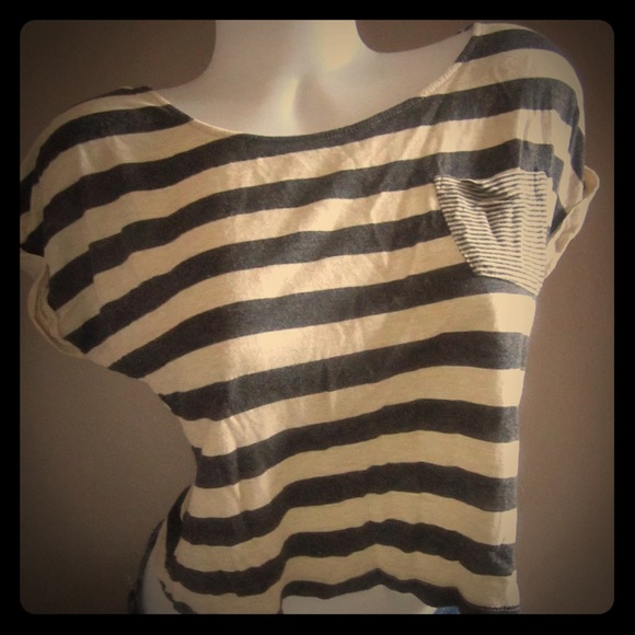 Rewind striped, button back crop top shirt, size s - Picture 1 of 4