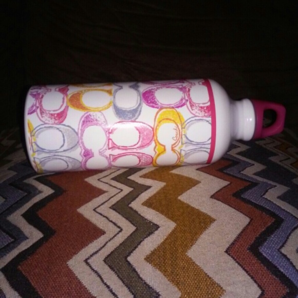 Coach water bottle - Picture 3 of 3