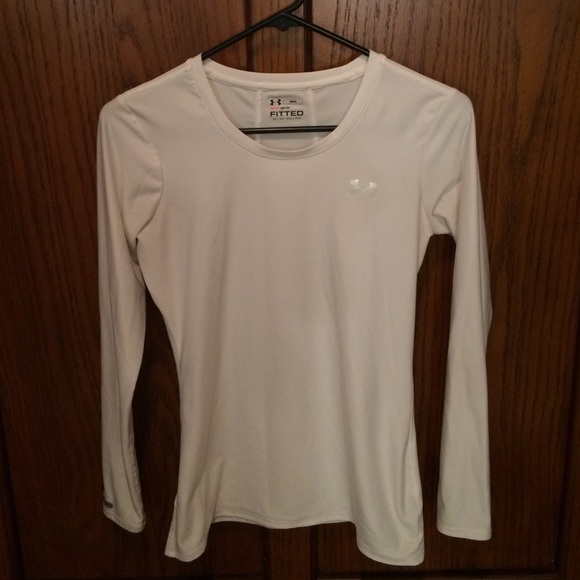 *LAST CHANCE* White Under Armour long sleeve shirt