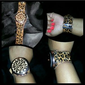 Leopard pattern watch (LAST ONE)