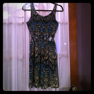 Geo Patterned Cut-Out dress