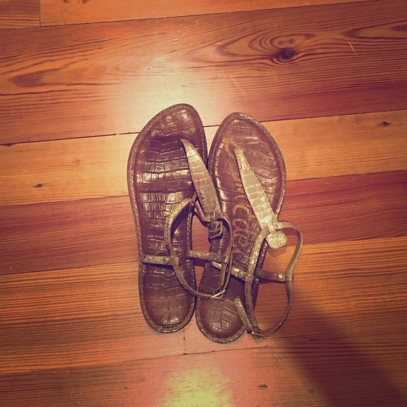 Sam Edelman gold flats