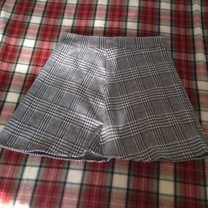 saber tooth black and white skirt