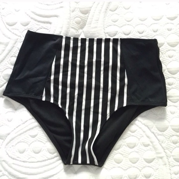 Only worn to try on.