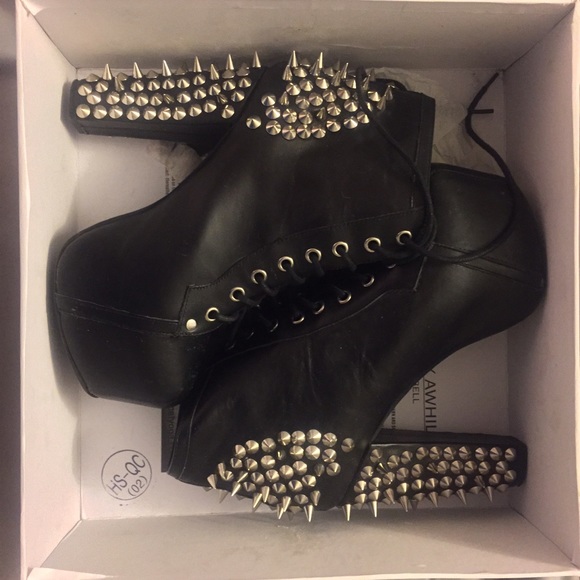 Jeffrey Campbell spiked litas *SLIGHT WEAR*