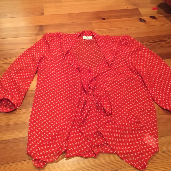 Cute anthropologie blouse!