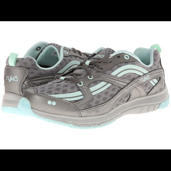 Women's Ryka Cross Trainers