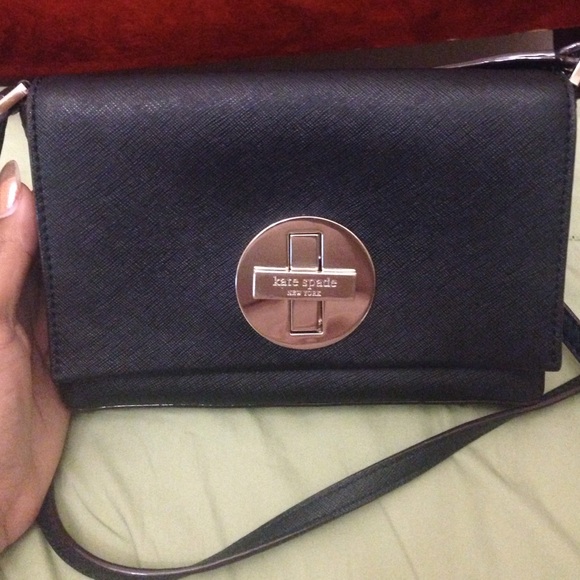 kate spade Handbags - Kate Spade cross body purse