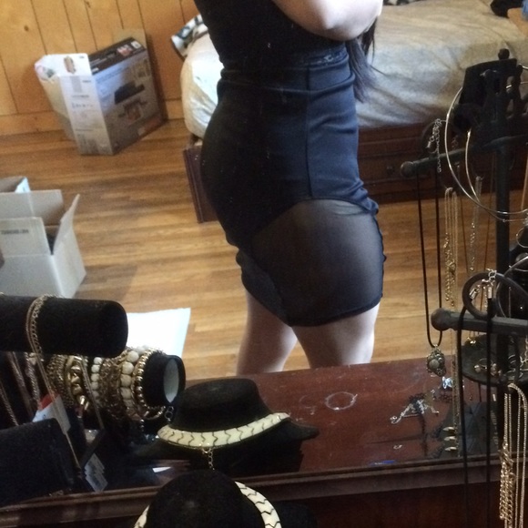 Sold in bundle 😊😊😊 - Picture 2 of 2