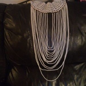 Pretty pearl necklace
