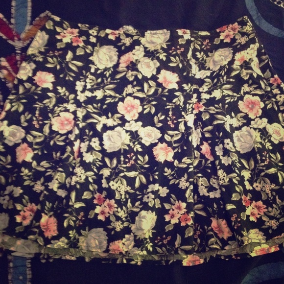 Cute skirt!!