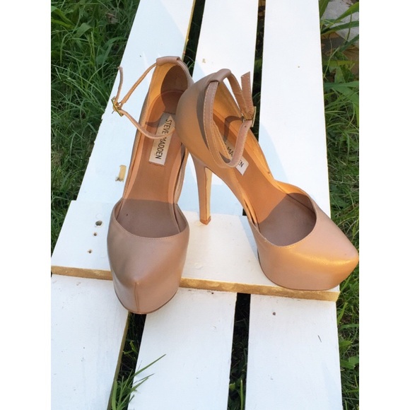 ‼️SOLD‼️Steve Madden Heels!