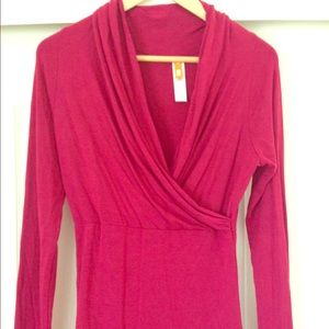 lucy burgundy wrap, size S.