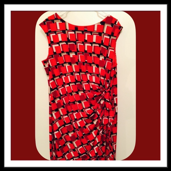 *Sold in Bundle* Red Geometric Dress - Picture 1 of 4