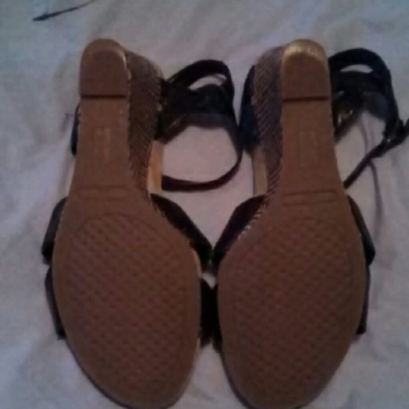 Sandals - Picture 3 of 3