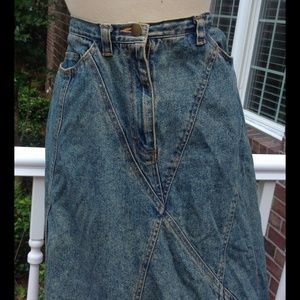 Vintage Denim Acid Wash Jean Long Skirt Vintage Denim Acid Wash Jean Long Skirt