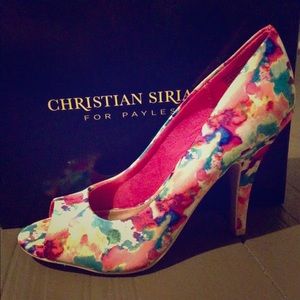 Floral heels NEVER WORN