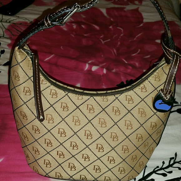 Dooney & Bourke