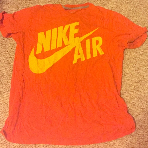 Nike Tops - Nike t shirt