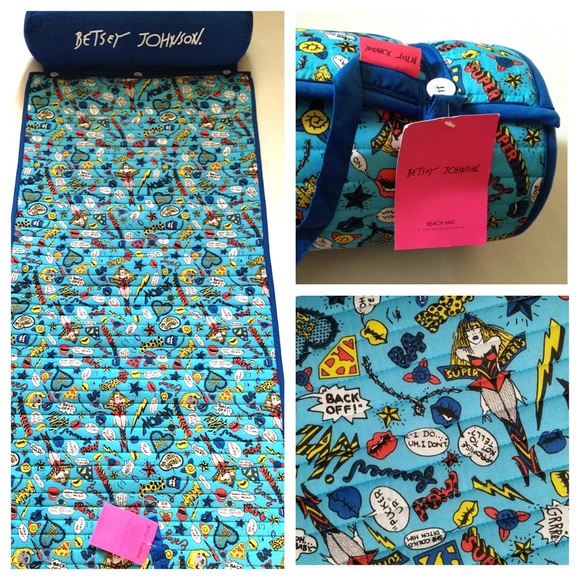 ❌SOLD❌ Betsey Johnson Beach Mat