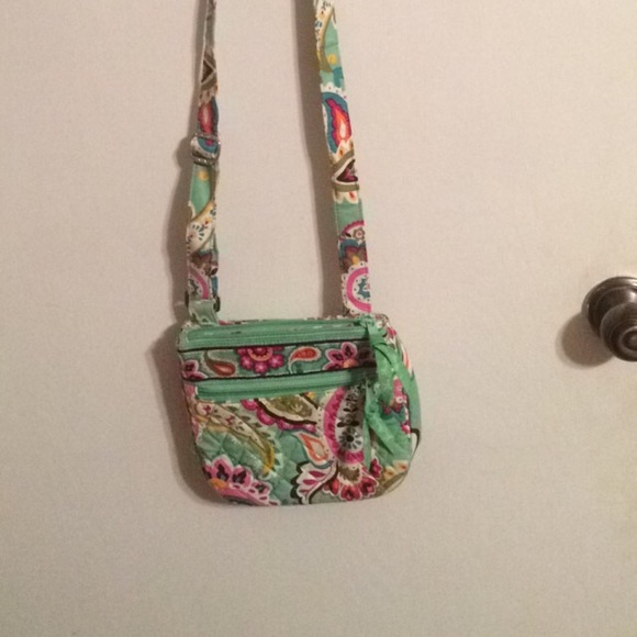 Vera Bradley Handbags - Vera Bradley cross body