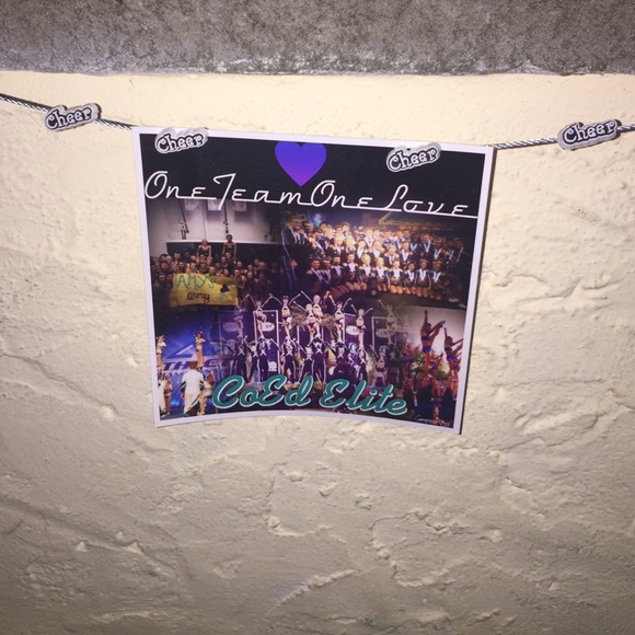 Cheer Picture Magnet Cable - Picture 2 of 2