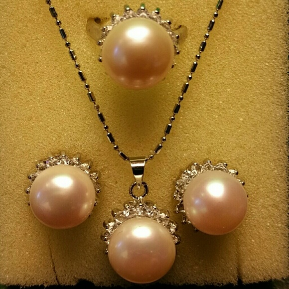 Cultured Pearl Set (Brand New) - Picture 1 of 4
