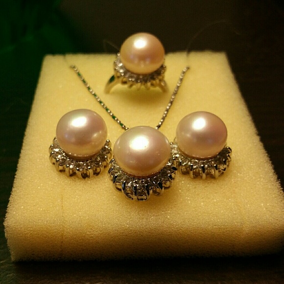 Cultured Pearl Set (Brand New) - Picture 4 of 4