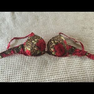 Victoria's Secret padded bra 38D