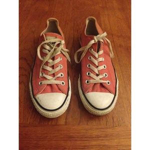 Pinkish Peach Converse!