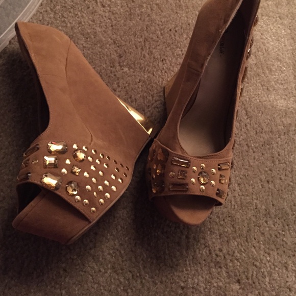 Super high heels never wore