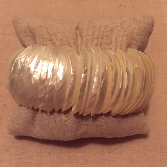 White She'll Bracelet
