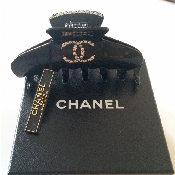 Chanel Hair Clip With Crystals/ Black