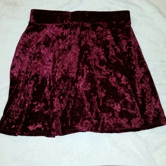 Velvet skater skirt