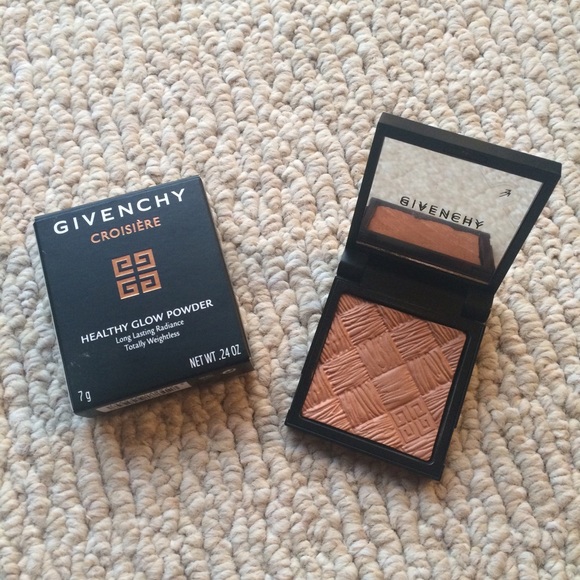 Givenchy Healthy Glow Powder
