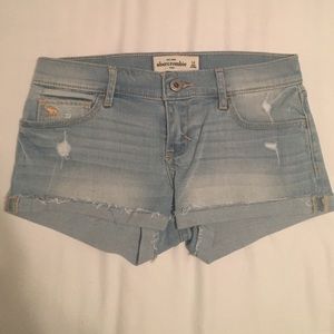 Abercrombie kids light wash denim shorts