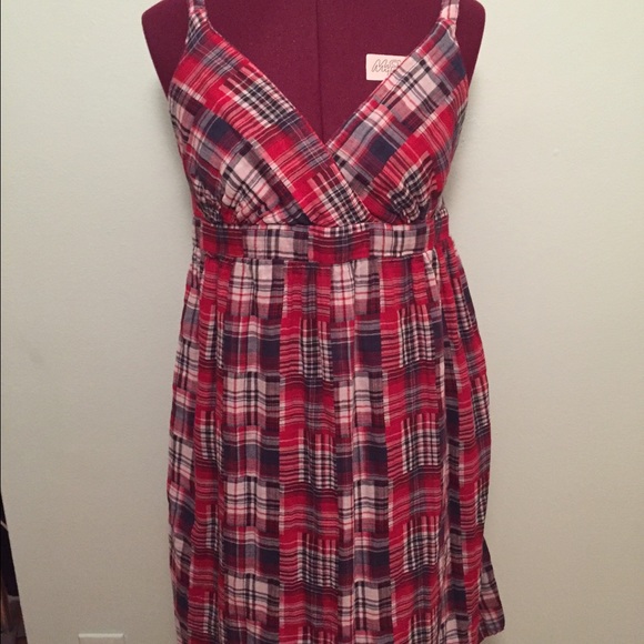 Dresses & Skirts - Dress